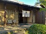 元酒蔵の面影を残す土間の通路