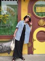 スヌーピーのカチューシャがフィットする黒ワンピをメインに　出典：WEAR