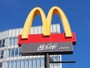 素材をバイオマスプラスチック95％へ変更すると発表した日本マクドナルド ※画像出典：Ned Snowman／Shutterstock.com