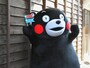 歴史あるまちでお散歩するくまモン＝4月29日、熊本県玉名市