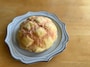 「お店で焼いたふんわりメロンパン」（税込160.92円）