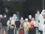 彼とのデートはもっぱら演説会や党員の集会に……（画像出典：PIXTA）