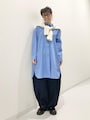 パンツを合わせてチュニック風に着こなして　出典：StyleHint