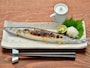 魚料理は慣れていないと、どう食べればいいか迷ってしまいがちです ※画像：PIXTA