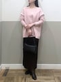 淡いピンクは上品で合わせやすいのもうれしい　出典：WEAR