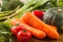ワカメや昆布などの食べ物だけでは、髪をツヤツヤにするには不十分