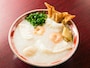 12種類あるお粥のメニューで一番人気があるのが、龍仙粥（750円）。馬さんの店　龍仙は朝7:00からオープンしているので、朝粥にぴったり（撮影：小林恵介）