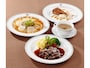 「季節のコース ～秋のオールドクラシックフェアII～＜魚料理コース3456円、肉料理コース3564円(いずれも税込、サ料別)＞」……さつまいもとマッシュルームのスープ、［魚料理］ホタテのグラタン［肉料理］牛ホホ肉の赤ワイン煮、パン、デザート、コーヒーまたは紅茶。2017年12月15日(金)までのメニュー（画像提供：ホテルニューグランド）