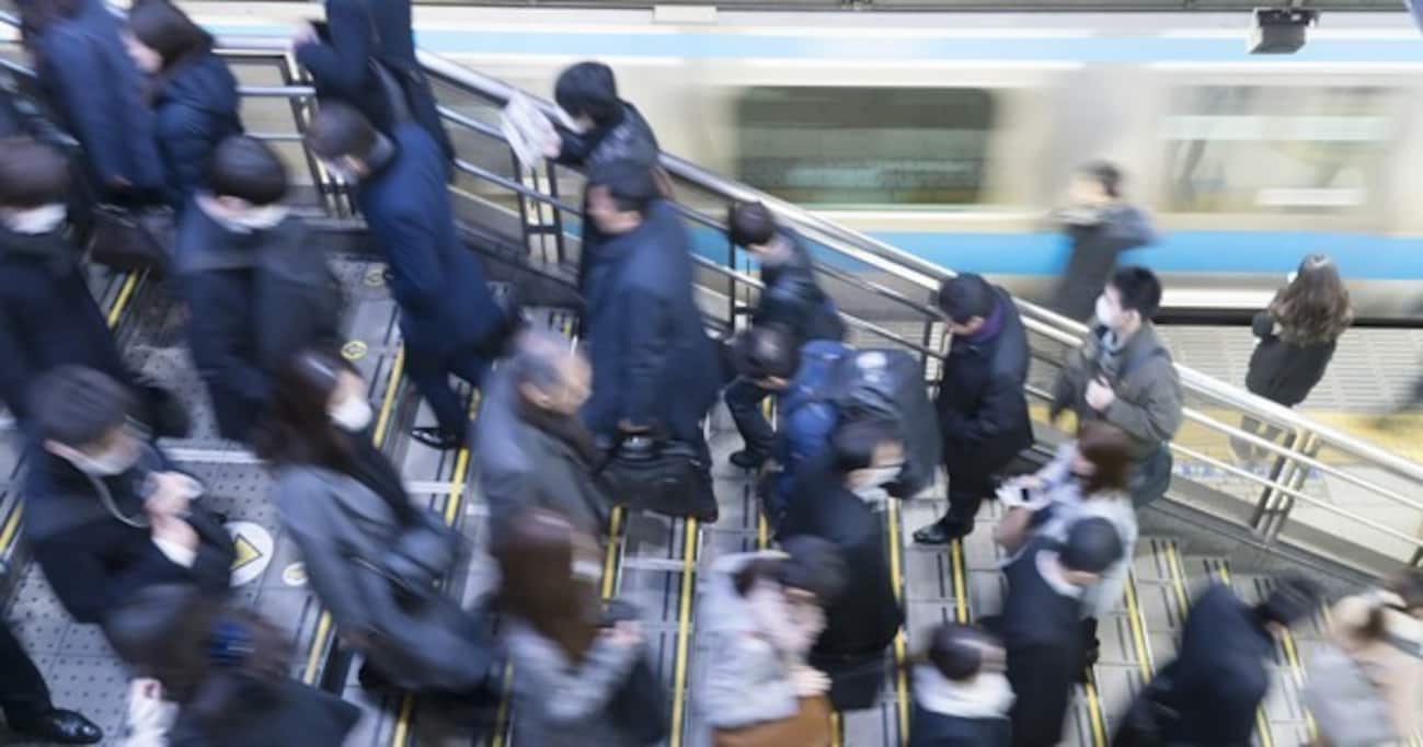 なぜ、東京の満員電車はなくならないのか？