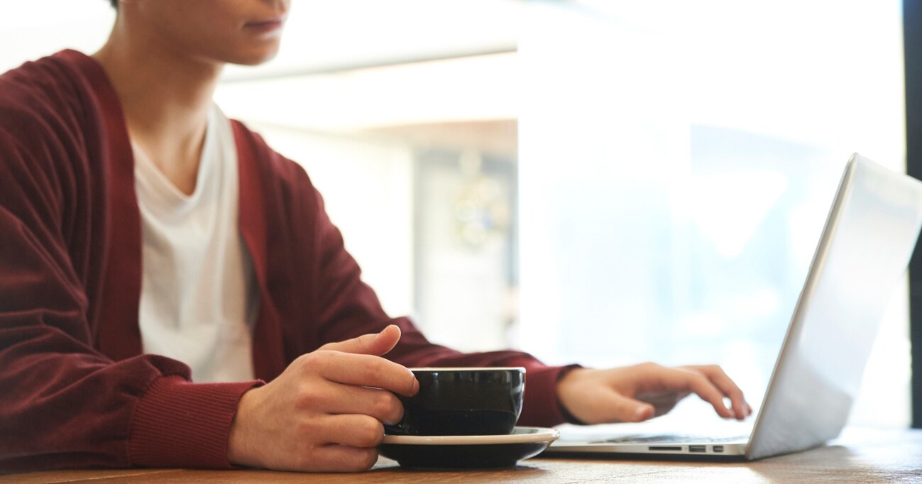 「常連の喫茶店でコーヒー一杯だけで３時間粘るのはダメか？」と自問自答してみたら…いたたまれない気持ちになってしまった