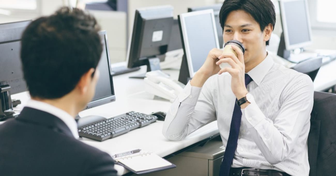 「最近の若い奴らは大人から殴られずに育ってるから羨ましいよ。俺が若い頃なんて…」と言われた新入社員の返しが秀逸すぎる…！
