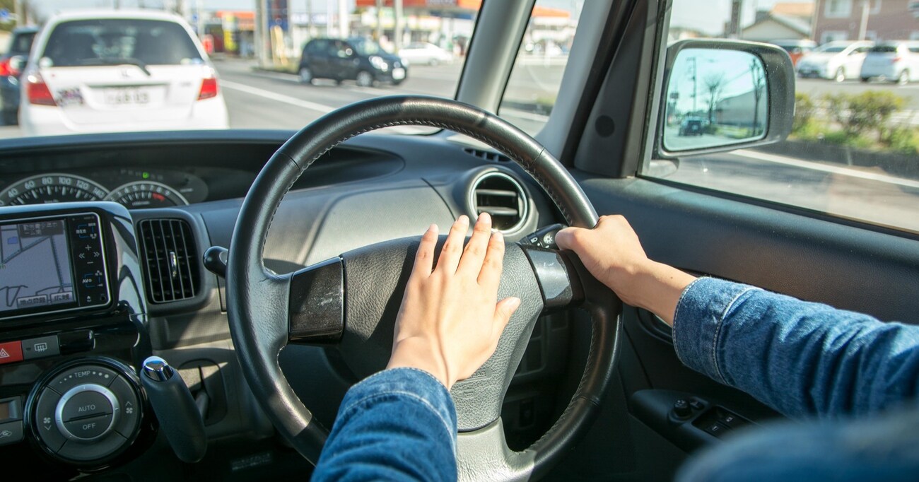 「車で帰宅中、ロケに遭遇して足止めをくらった…」松本人志・東野幸治のクラクション鳴らしは "やな感じ" な振る舞いなのか？