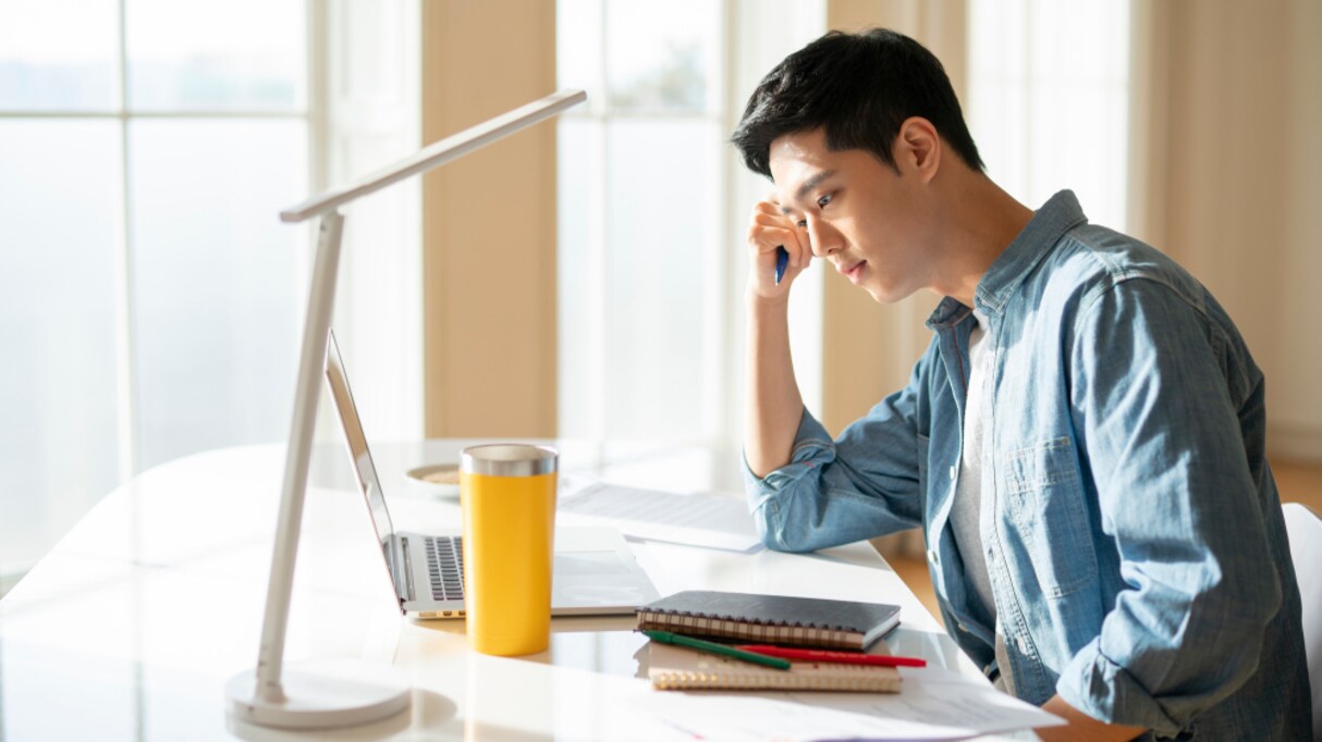 司法試験に合格した男性 人並外れた "努力" に称賛の嵐「涙が止まらないです」