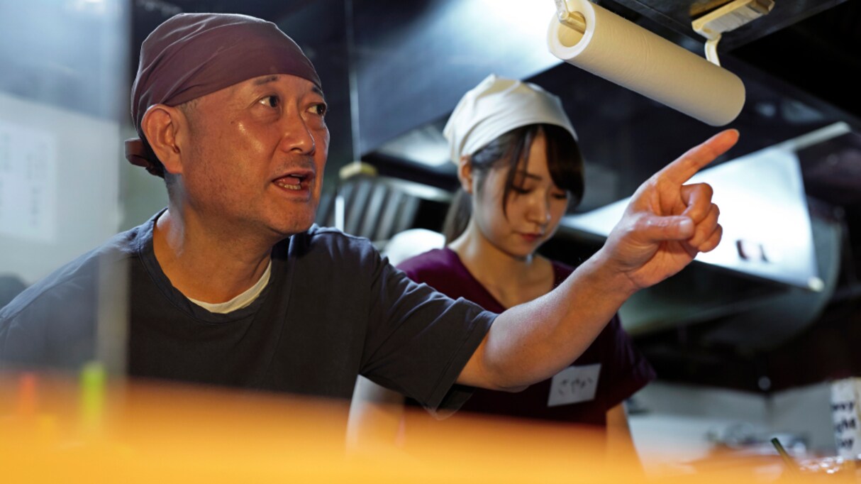 「杏仁豆腐美味しいですね」と話しかけられた超多忙な中華料理屋の店員 その返答が正直すぎると話題に！