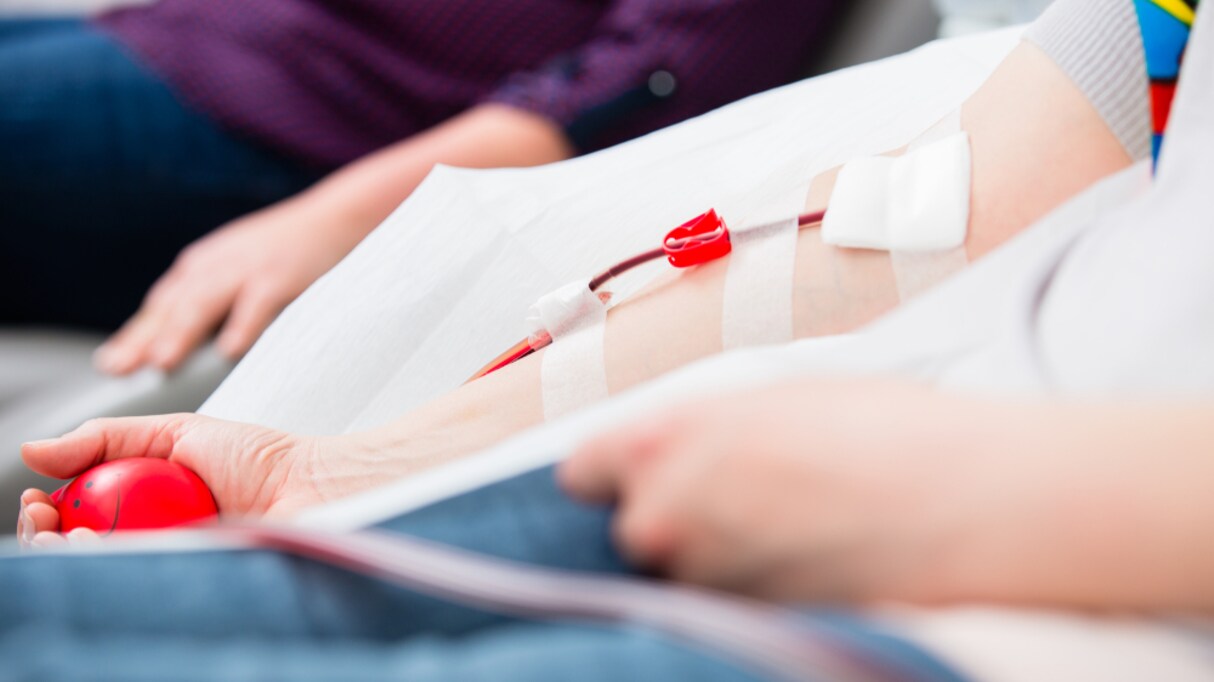 「裏方の緊迫感を憂う」個別の献血要請メールに従い病院に行くと…現場の状況をまとめた投稿が話題に