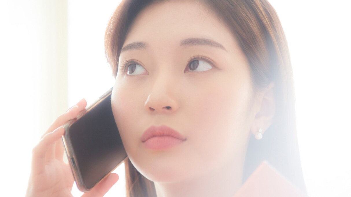 誤って彼氏の実家に電話をかけた女性…彼氏のお父さんに放った衝撃の一言が話題に！