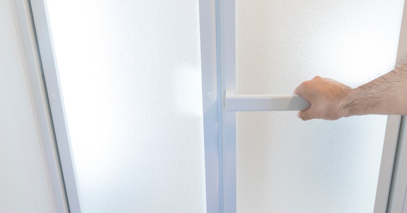 ストローを持ってお風呂に入った娘 一向にあがってこないので様子を見に行くと…まさかの光景にほっこり