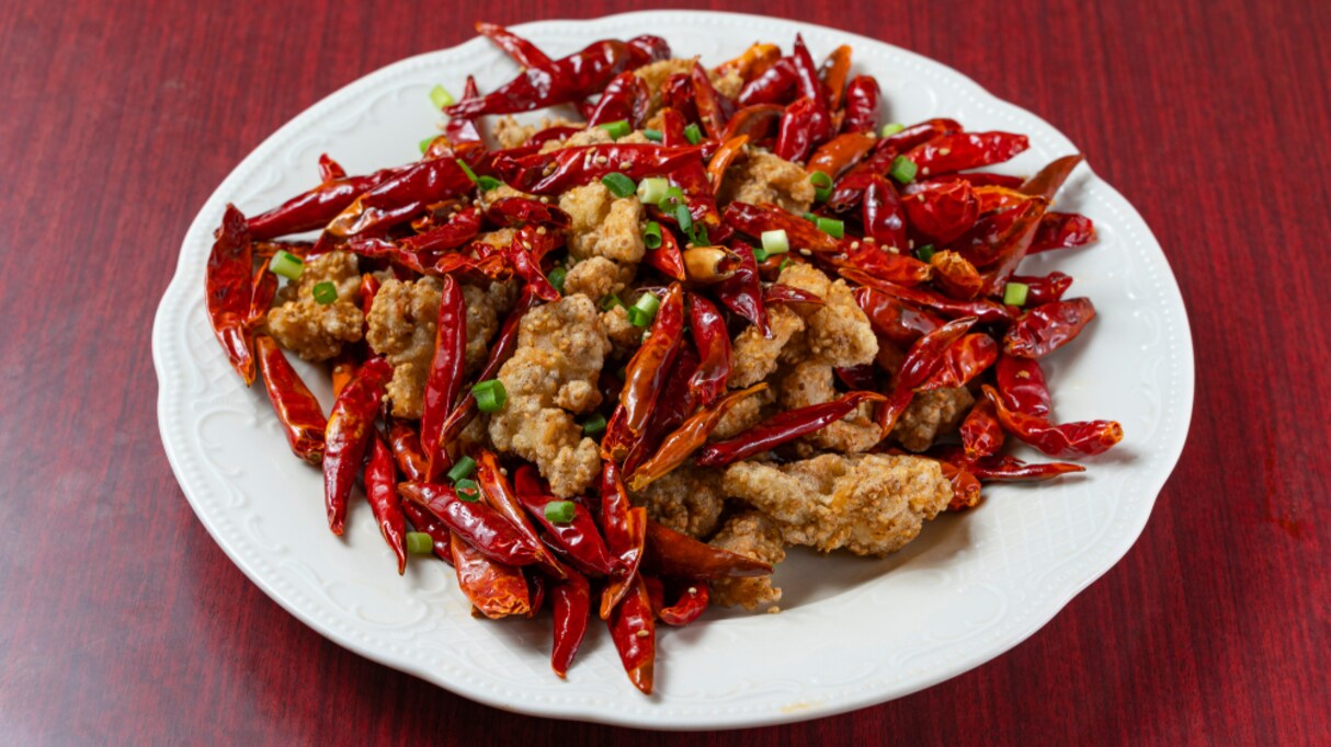 【ライフハック】辛い料理を楽に食べる方法 水を食後でなく食前に飲むべき理由とは？