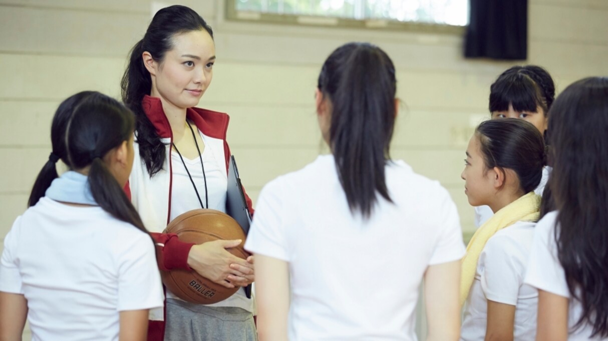 現役教員の "部活動禁止になってわかった事" が話題に「残業の8割は…」「部活好きな教員も…」