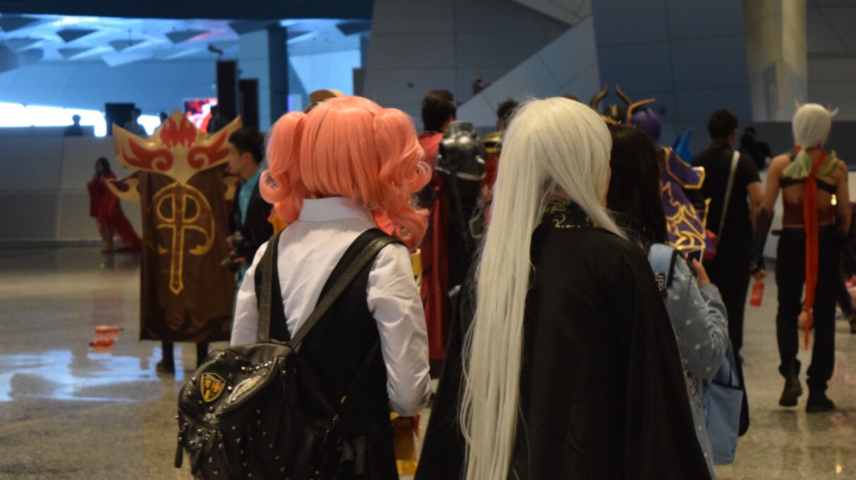 自分の好きなものが詰まったカバンを "痛バッグ" と卑下するオタク 新たな呼び名の提案に賛同の声