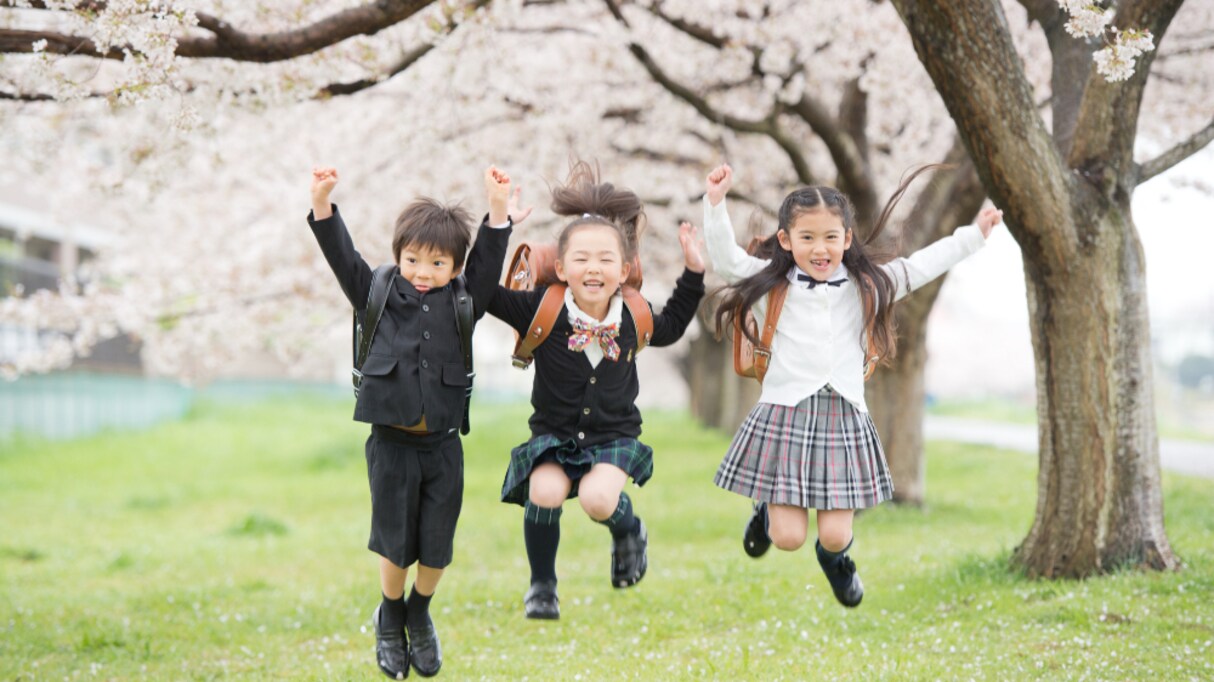 【盲点】時空がゆがんでる！？ 入学式と卒業式の "桜" のイメージに関する疑問が話題に