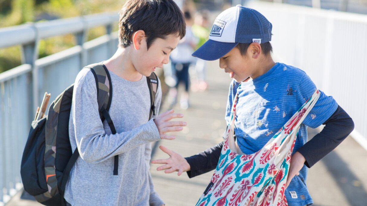 小学生の頃、当番で車いすの子と下校する事になり「本当の友達はこんなんじゃない」と告げると…その後の展開に感動