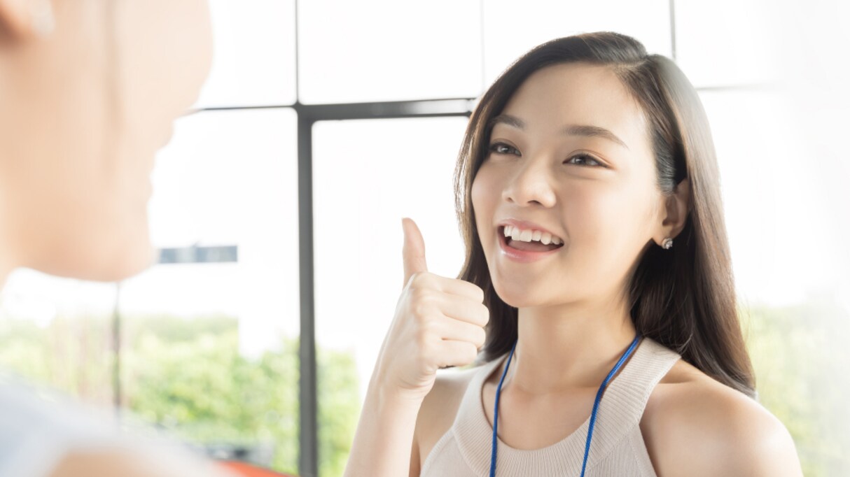 誉め言葉と同時に「○○」を添えると効果倍増！誰でもマネできるテクニックが話題に