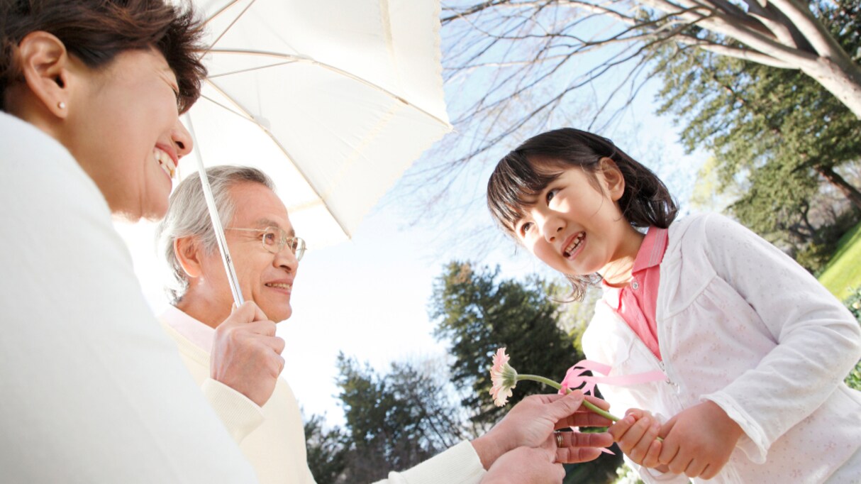 「幼稚園でも可愛いって言われるでしょ」と声をかけられた4歳娘 天才的な返答に悶絶