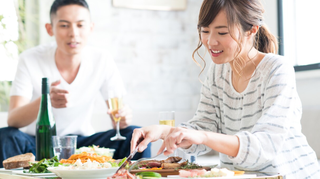 【悲報】「痩せすぎ」と診断を受けた夫 彼のために家での食事量を増やした結果…