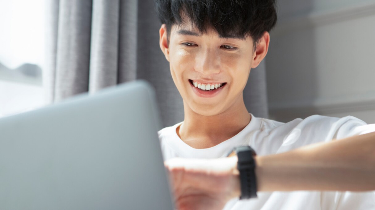 【秀逸】「車にひかれても平気」というG-SHOCKの売り文句に対する、友人のツッコミが天才すぎた