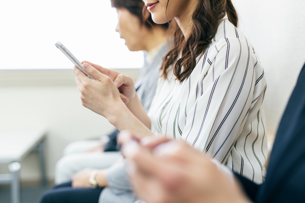 「日本人は定刻10分前に到着する」といわれているが実際は…日本の田舎の "実情" を述べたツイートに嘆きの声