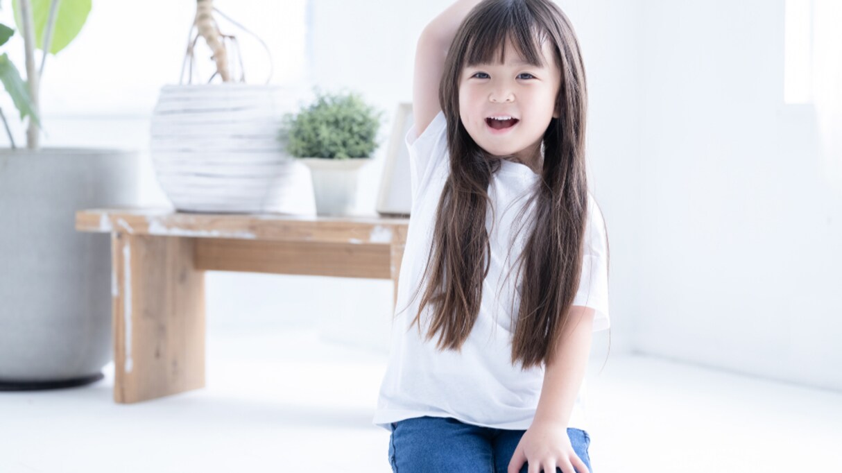 【キュン死】高校生の娘と新品のシャツを着てはしゃいでいると…後から現れた4歳娘の反応に悶絶