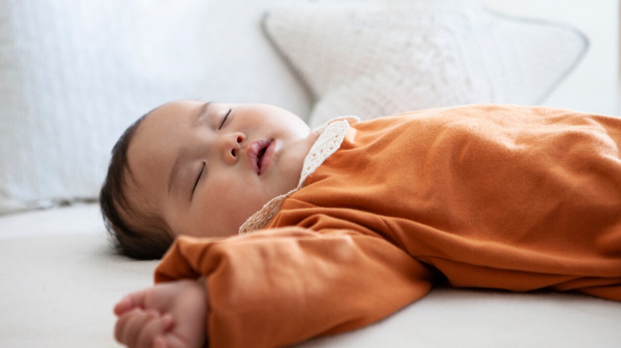 【新時代ライフハック】タブレットを使い寝室とキッチンをZoomでつなぐと…素晴らしいアイデアに称賛の声