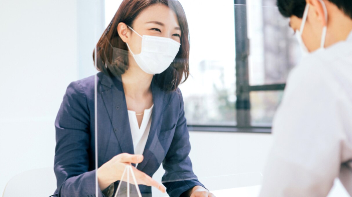 気になりすぎて話が入ってこない！会社に来たヤクルトレディの "ある発言" が話題に