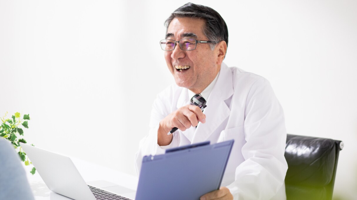 【まさかの結末】ドラマのエキストラ出演中「現役医師を探してます」と言われ、喜んで立候補したら…