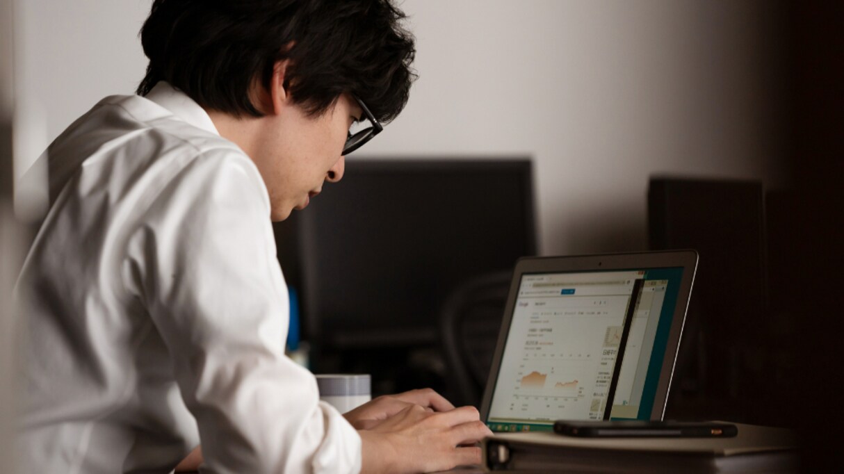 【残念すぎる】「これは絶対に必要な機能だ」と役員から言われ、残業してアプリを作ったが…