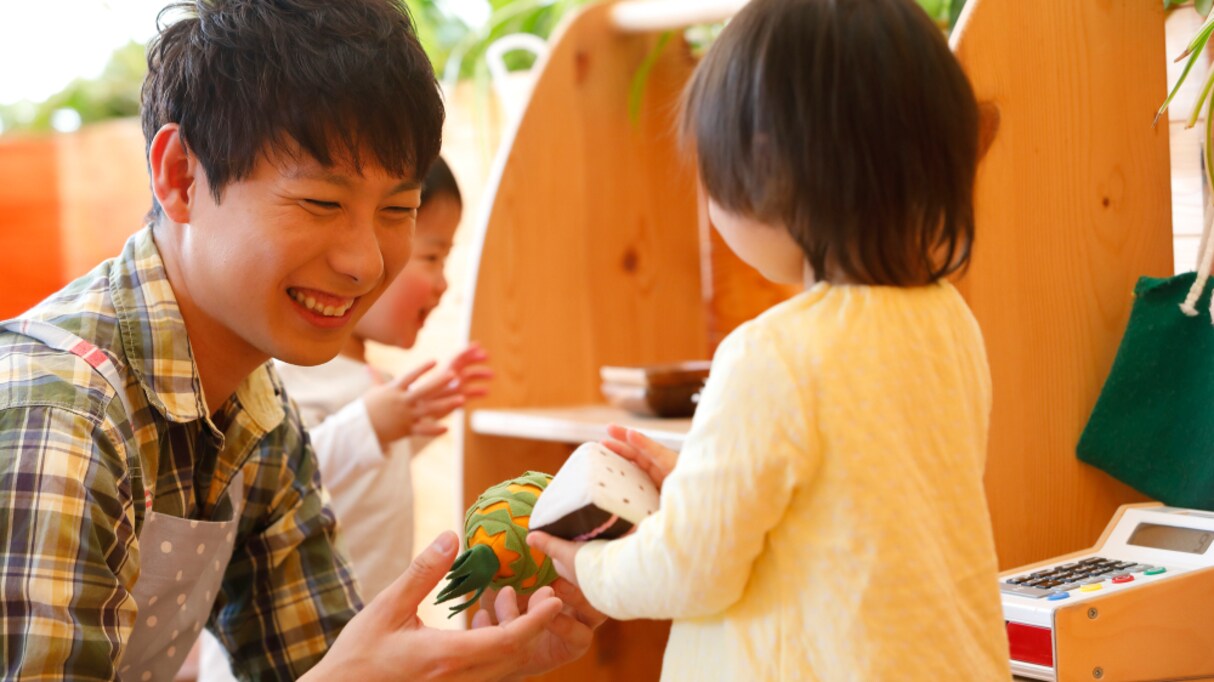 「最も幸せな求職理由」娘の保育園で、信頼している男性保育士の姿が見えない…その理由が話題に