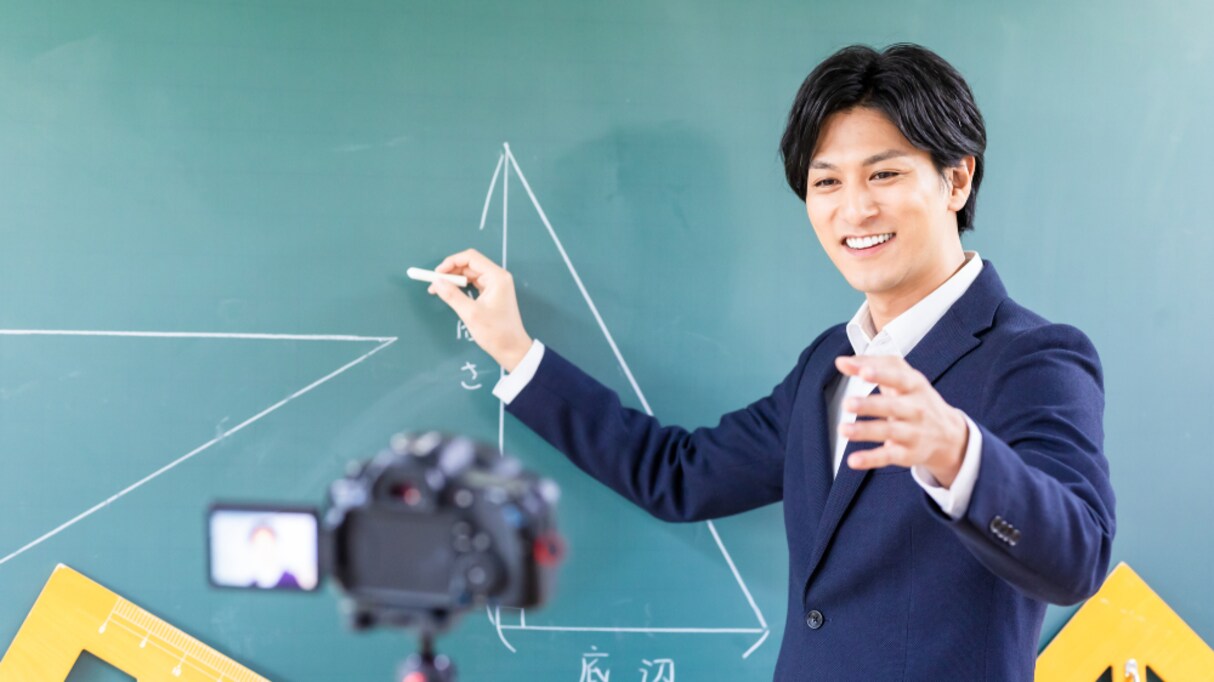 大学のオンライン講義で学生の顔が見えなくて寂しかったので…今のご時世ならではのアイデアに称賛の声