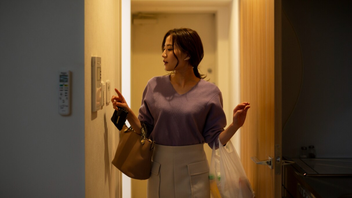 【要注意】カーテンの種類によっては生活スタイルが丸見えかも…あなたの部屋は大丈夫？！