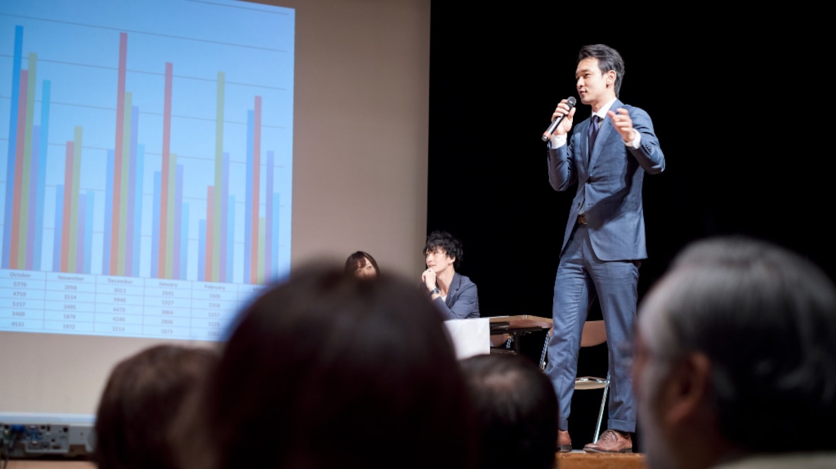 学会を途中で抜け出し、ガンダムの映画を観に行った准教授…その後の展開が話題に