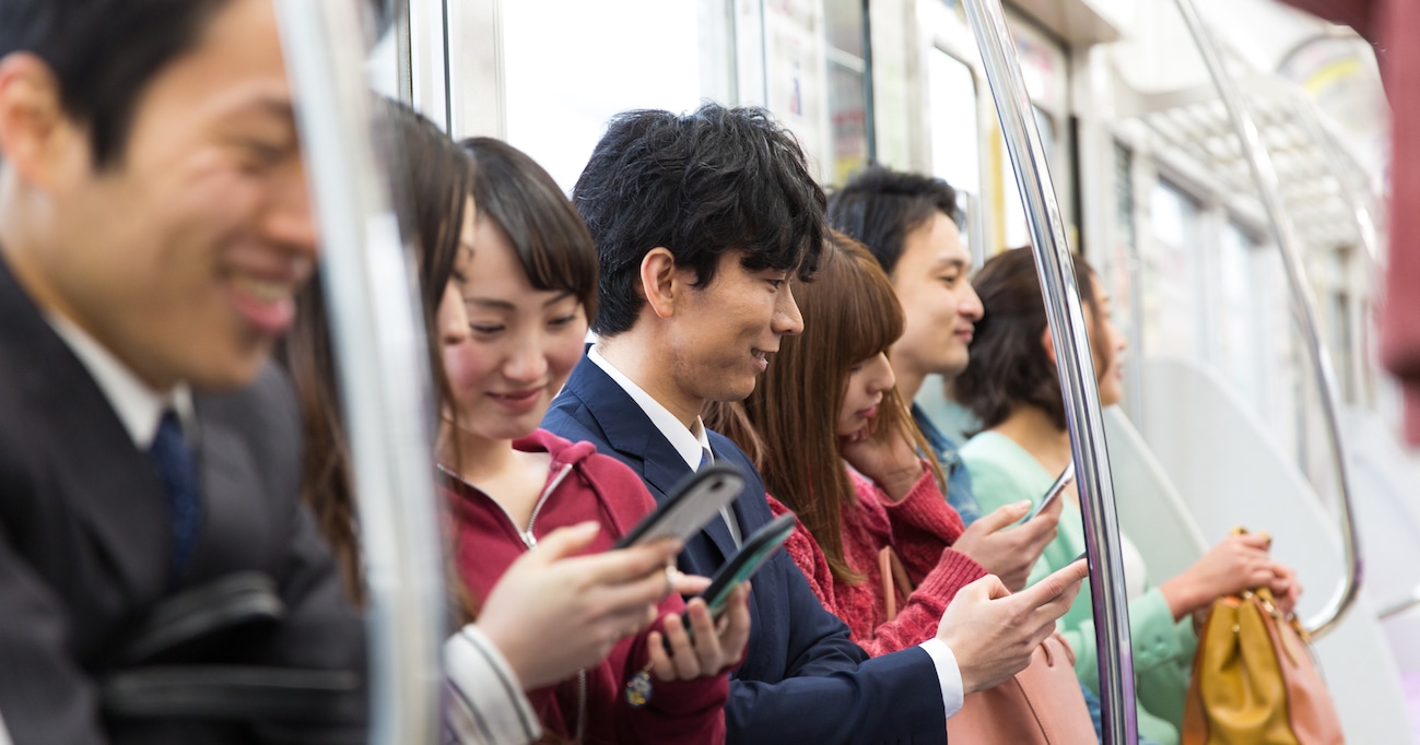 【電車であったヤバい話】満員電車の中で人が倒れたが…あっさり解決！？ その理由が奇跡的すぎた