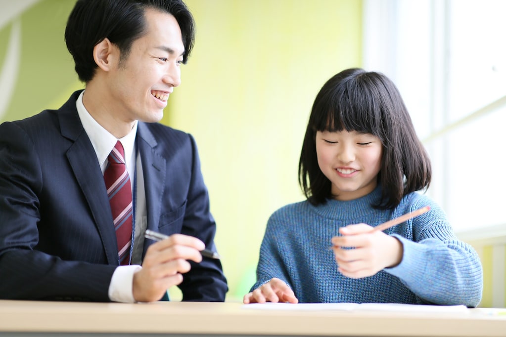 「先生ってさ、」塾の授業中、小学生から聞かれた "まさかの質問" に唖然