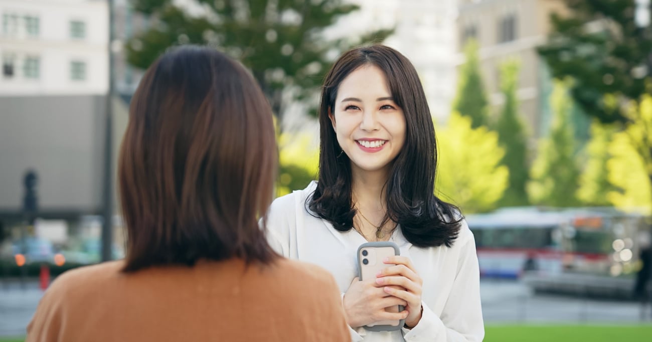 慣れない東京駅をうろついていると、女性が話しかけてきて…インパクト抜群の言葉とは？！