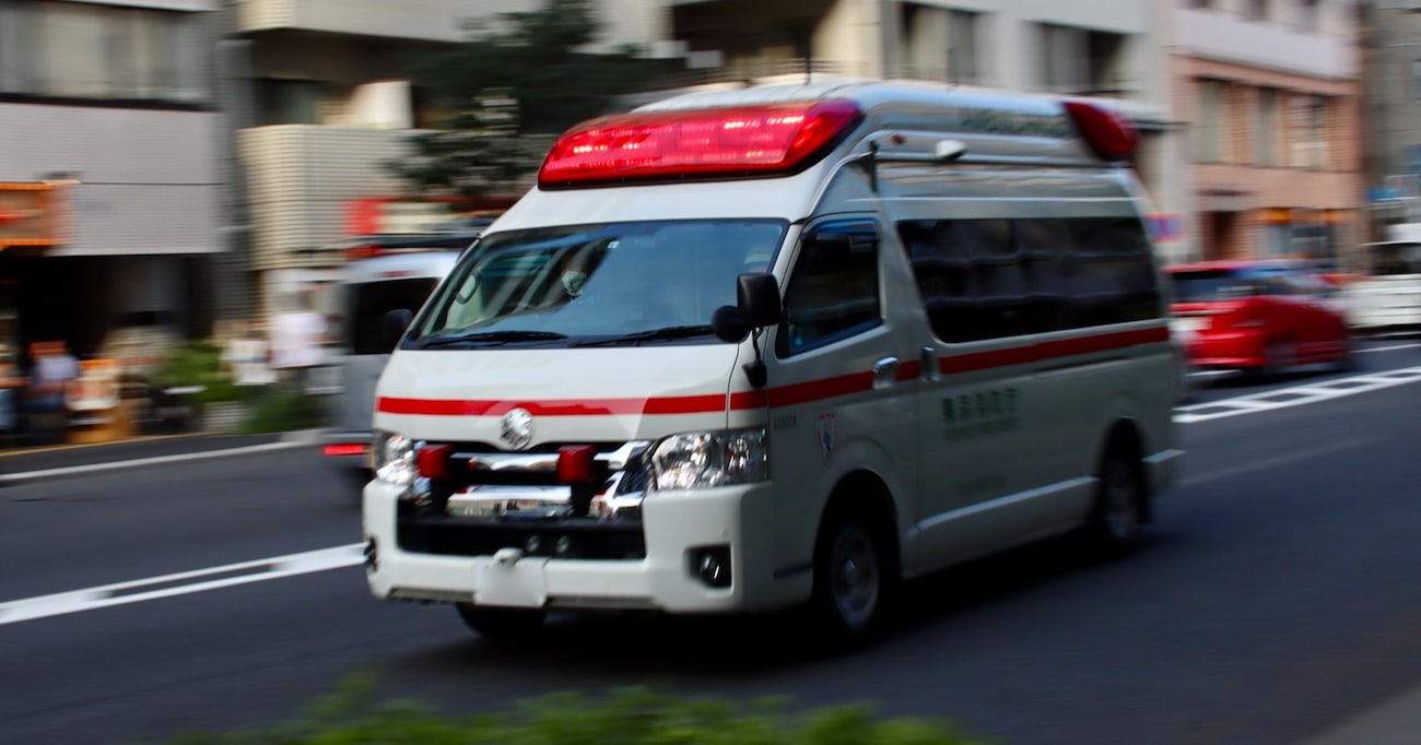 【知っトク】 救急隊員さんから聞いた情報がタメになる！運転中、緊急車両に道を譲る時は…