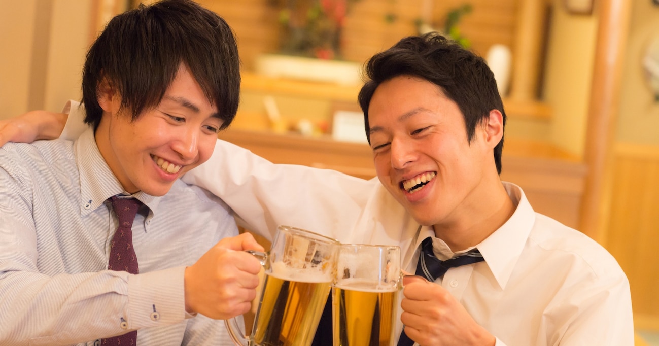 【納得】飲み会で、職場の後輩を非難するような話題に！ すると、それを聞いていた友人が真顔で "ある返答" をして…？ 