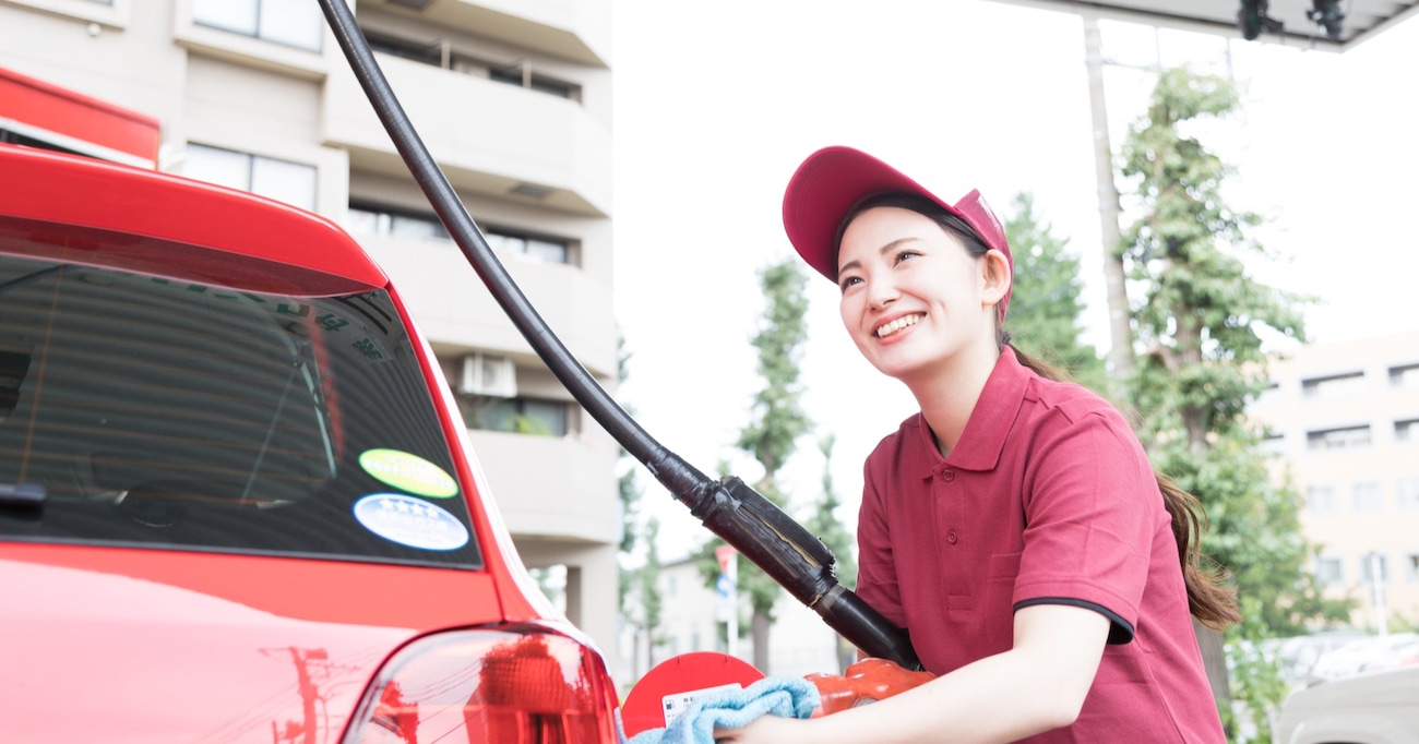 車を運転する人へ…ガソリンの給油ランプがついたら、どうする？ 