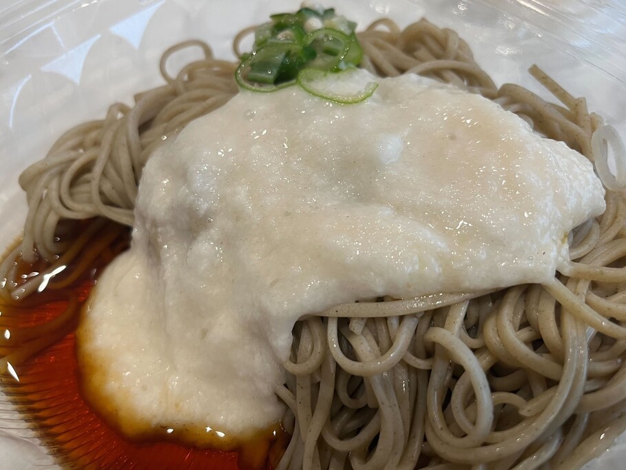 明太とろろがブーム？！ セブンの「ミニ明太とろろうどん」が人気すぎて売り切れ続出