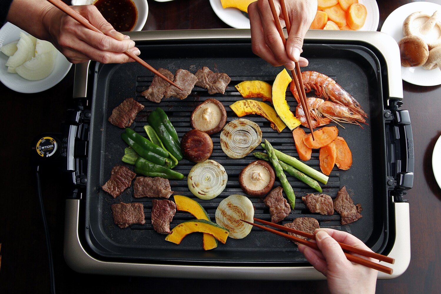 付属品|プレートがひとつ増えるだけで料理の幅もぐんと広がる!
