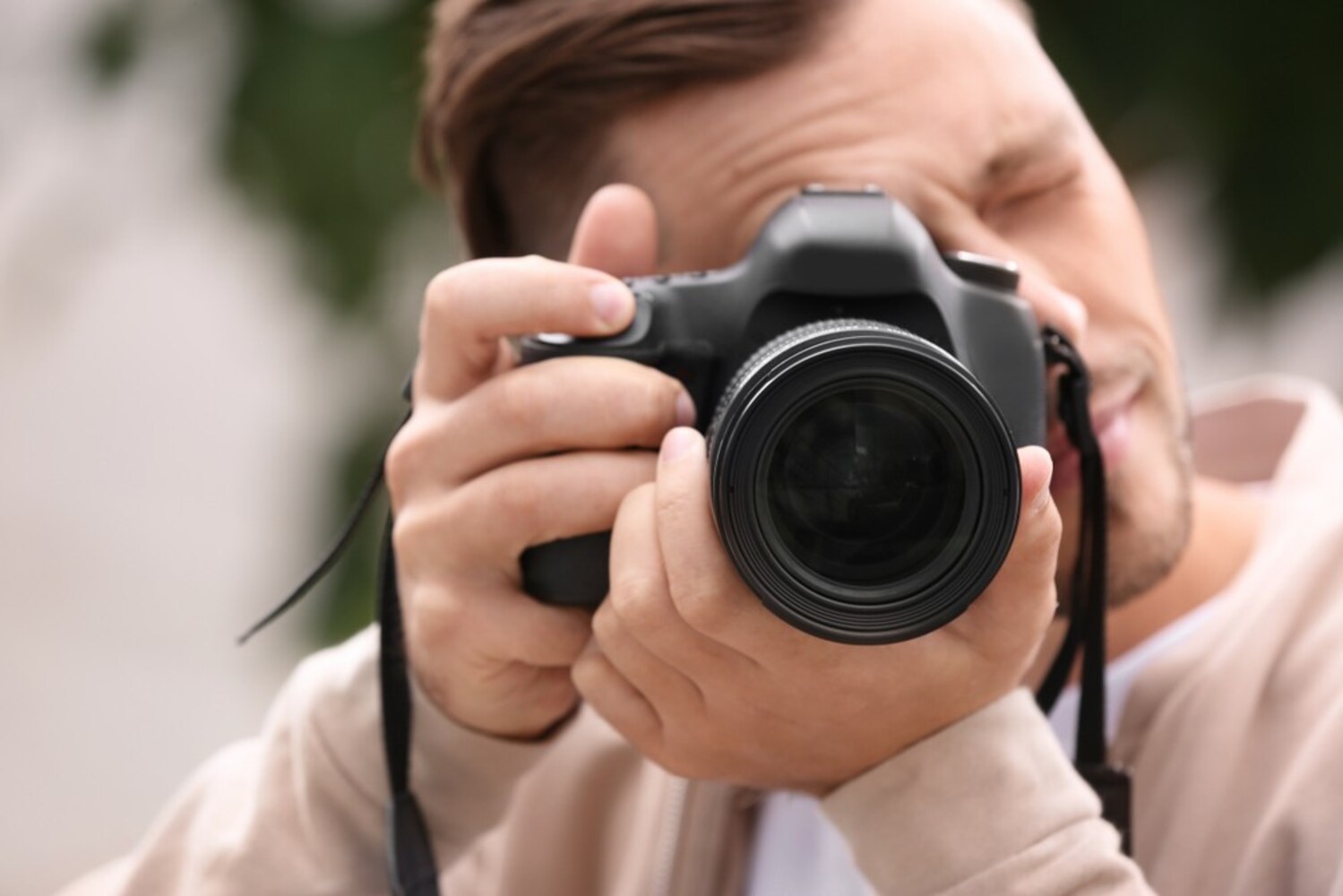 F値|F値が小さいほど明るく、ぼかしを効かせた写真が撮れる