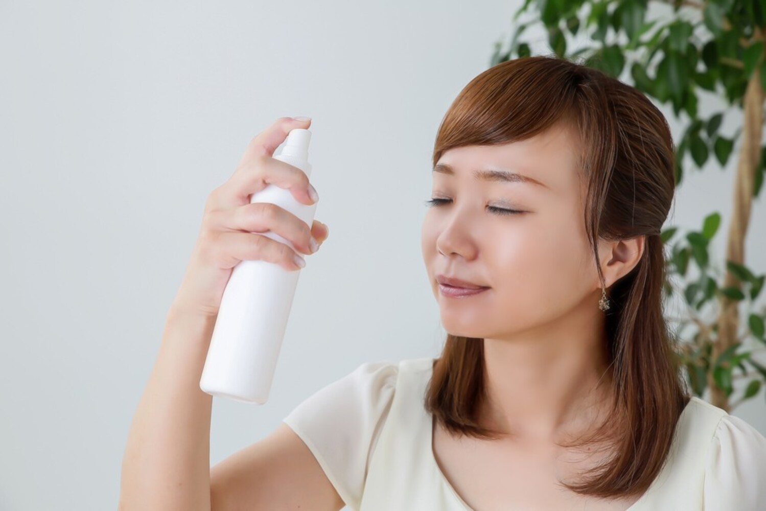 ミスト化粧水の効果や使い方
